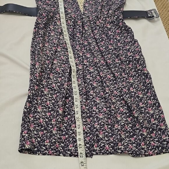 - Karin Stevens Pink and Black Jumpsuit with V-Neck and Tie Waist - Picture 6 of 9